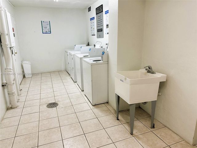 19370 Collins Avenue PH-10, Sunny Isles Beach, FL 33160