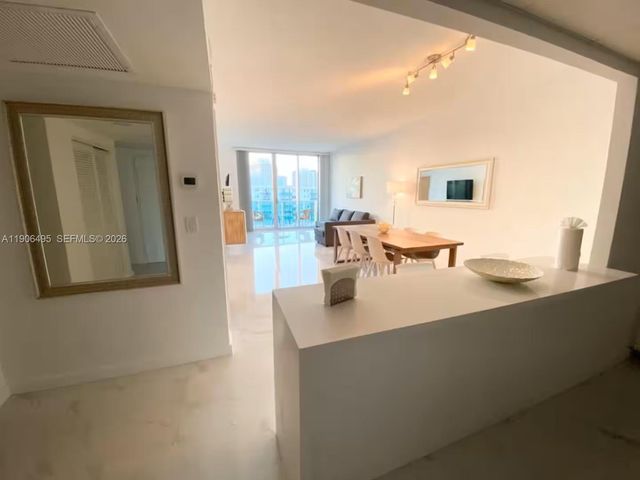 19370 Collins Avenue PH-10, Sunny Isles Beach, FL 33160