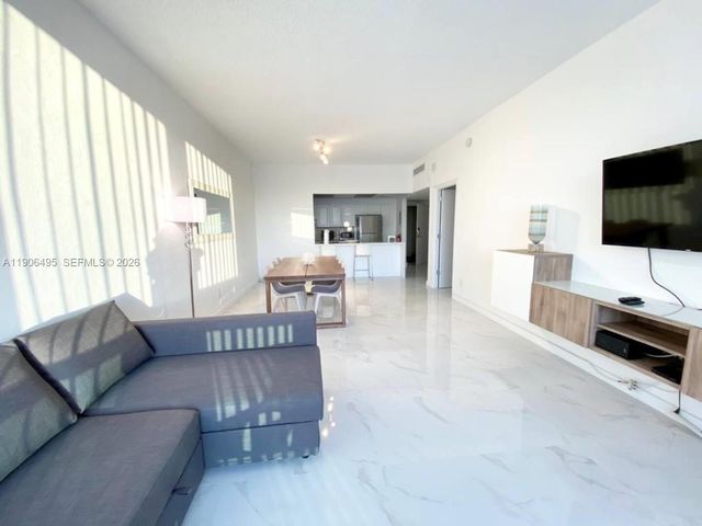 19370 Collins Avenue PH-10, Sunny Isles Beach, FL 33160
