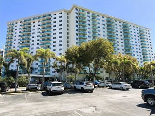 19370 Collins Avenue PH-10, Sunny Isles Beach, FL 33160