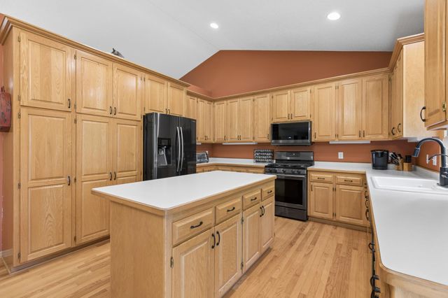 3510 Kalenda Avenue NE, Saint Michael, MN 55376