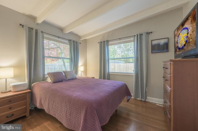 5910 SOMERSET DR, Mays Landing, NJ 08330