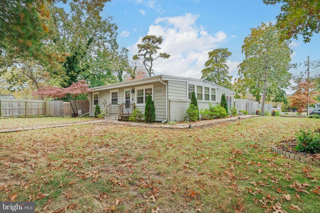 5910 SOMERSET DR, Mays Landing, NJ 08330