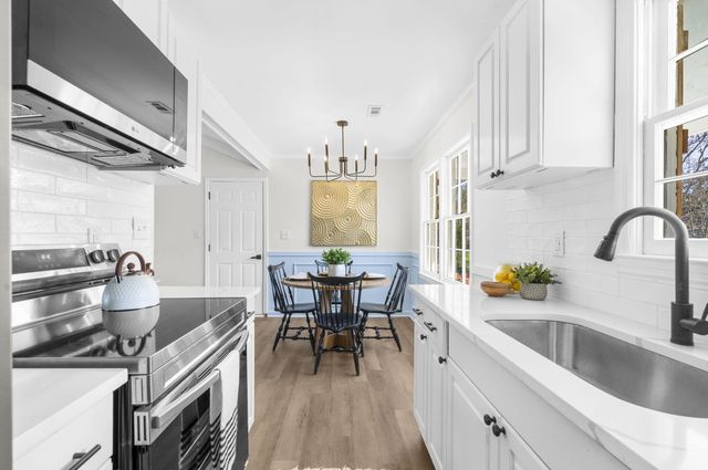 302 Gippy Drive, Summerville, SC 29486