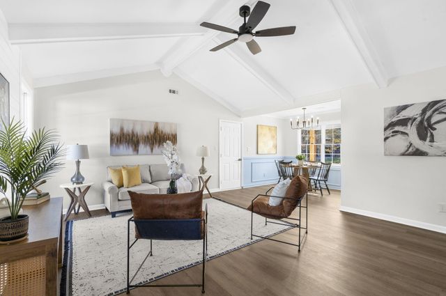 302 Gippy Drive, Summerville, SC 29486