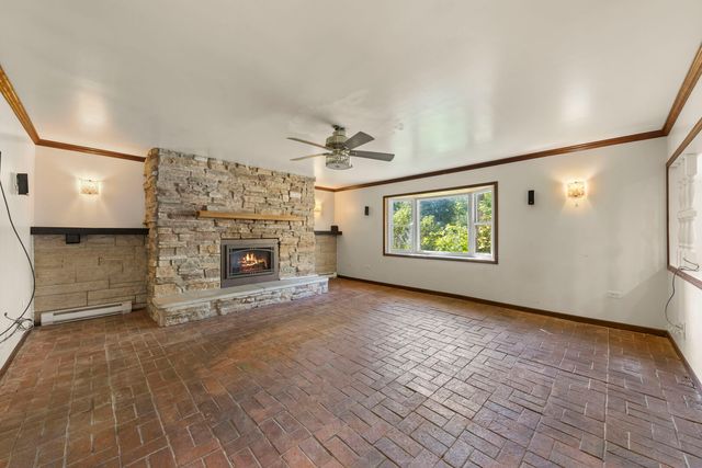 7101 Edgebrook Lane, Hanover Park, IL 60133