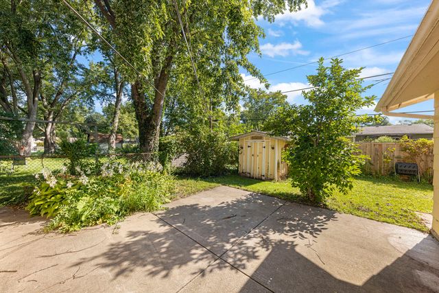 7101 Edgebrook Lane, Hanover Park, IL 60133