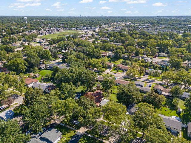 7101 Edgebrook Lane, Hanover Park, IL 60133