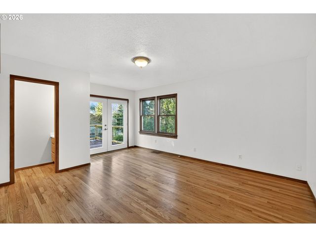 11811 Sw 34TH Ave, Portland, OR 97219