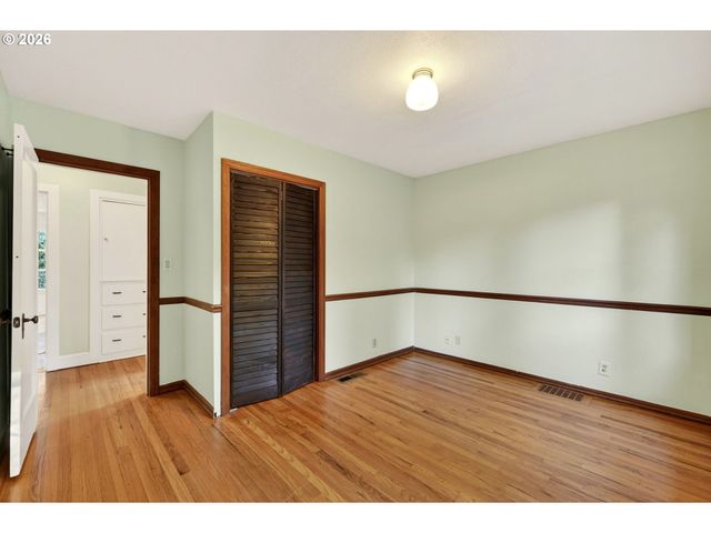 11811 Sw 34TH Ave, Portland, OR 97219