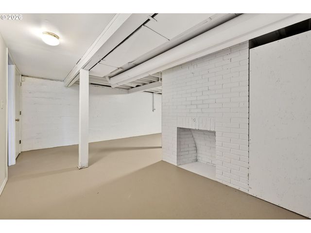 11811 Sw 34TH Ave, Portland, OR 97219