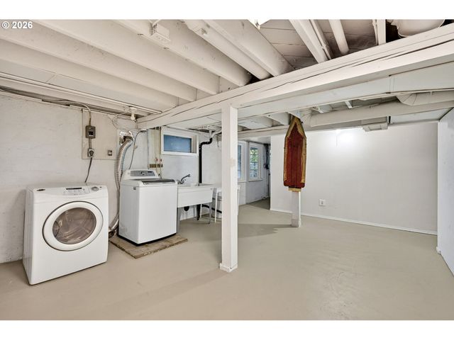 11811 Sw 34TH Ave, Portland, OR 97219