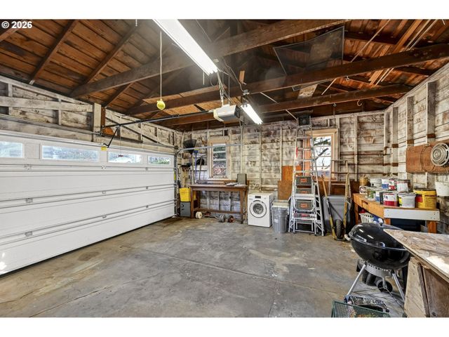 11811 Sw 34TH Ave, Portland, OR 97219