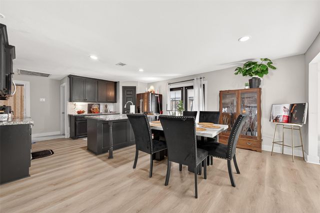 29927 County Road 25, Damon, TX 77430