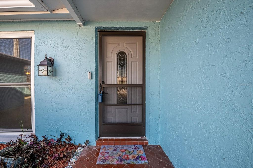 Image 2 of property listing at 9720 GRAY FOX LANE, Port Richey, FL 34668