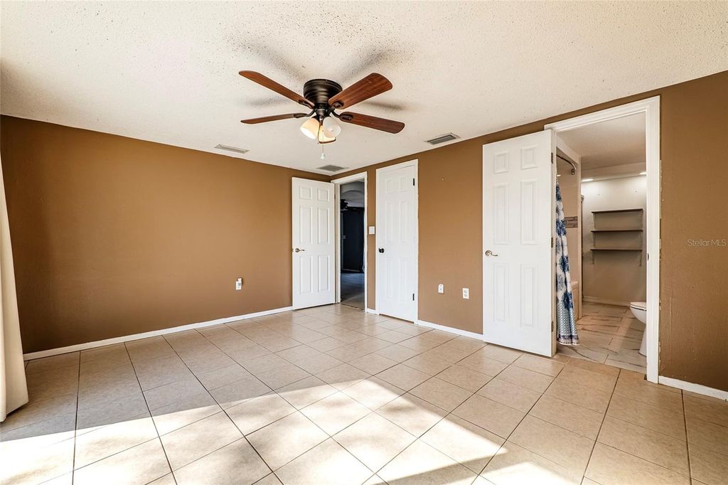Image 20 of property listing at 9720 GRAY FOX LANE, Port Richey, FL 34668