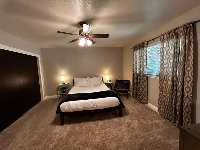 6135 Bucktail Ln, Pollock Pines, CA 95726