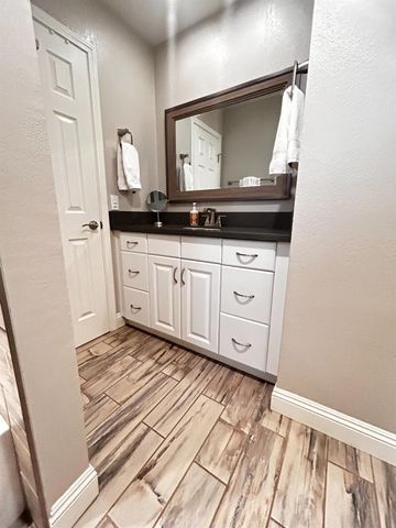6135 Bucktail Ln, Pollock Pines, CA 95726