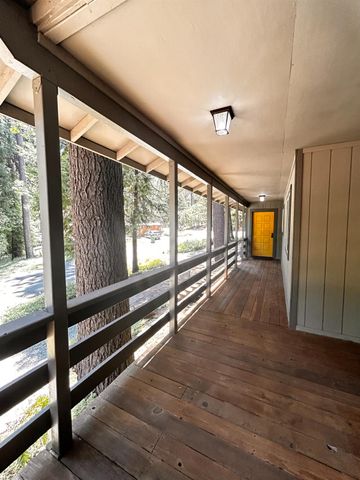 6135 Bucktail Ln, Pollock Pines, CA 95726