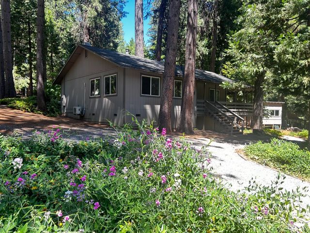 6135 Bucktail Ln, Pollock Pines, CA 95726
