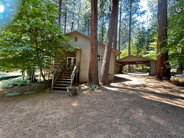 6135 Bucktail Ln, Pollock Pines, CA 95726