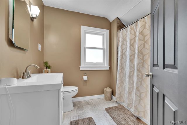 35 Tamarack Street, Buffalo, NY 14220