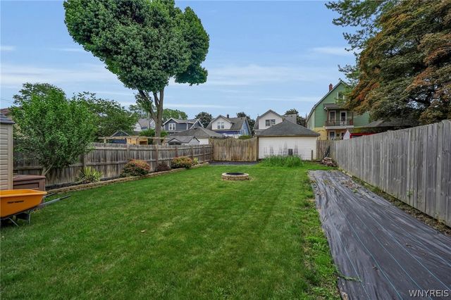 35 Tamarack Street, Buffalo, NY 14220