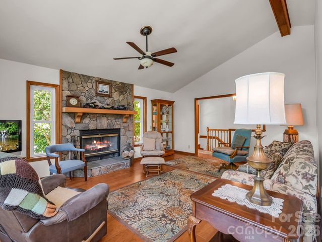 1943 Landrum Road, Columbus, NC 28722