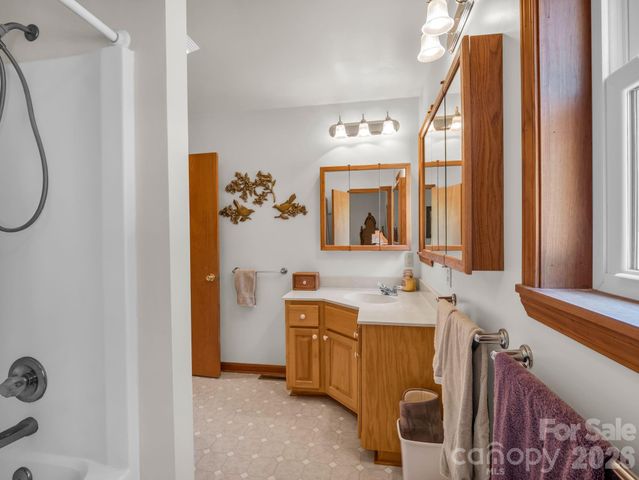 1943 Landrum Road, Columbus, NC 28722