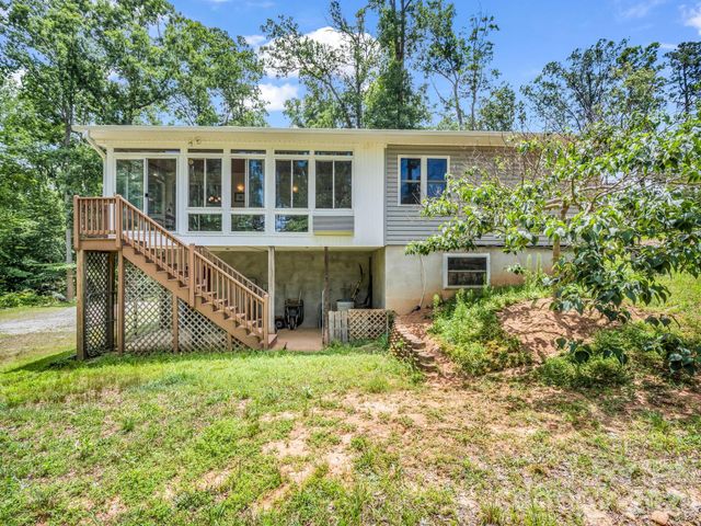 1943 Landrum Road, Columbus, NC 28722