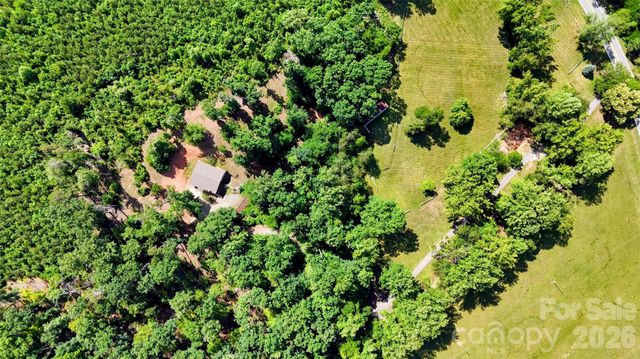 1943 Landrum Road, Columbus, NC 28722