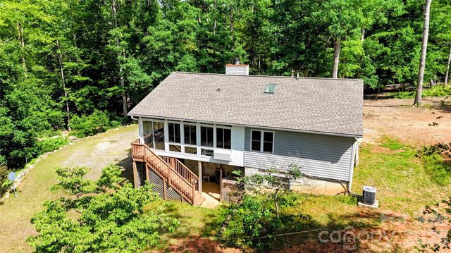1943 Landrum Road, Columbus, NC 28722