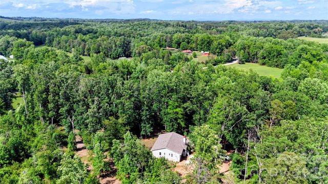 1943 Landrum Road, Columbus, NC 28722