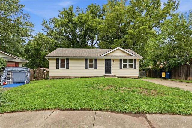 15 Brooks Court, Liberty, MO 64068