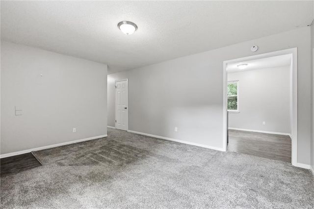 15 Brooks Court, Liberty, MO 64068