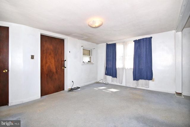 77 S ZINNS MILL RD, Quentin, PA 17083