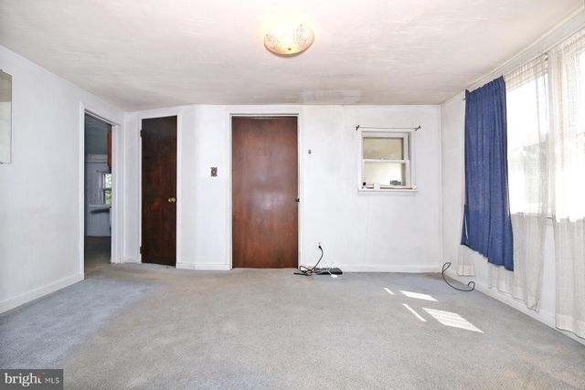 77 S ZINNS MILL RD, Quentin, PA 17083