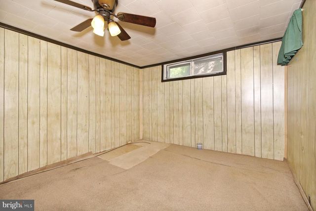 77 S ZINNS MILL RD, Quentin, PA 17083