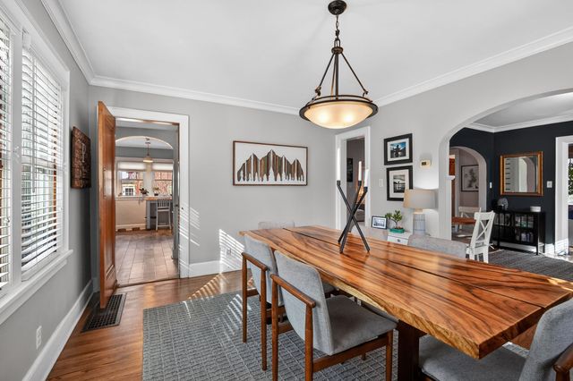 6012 N Waterbury Road, Des Moines, IA 50312