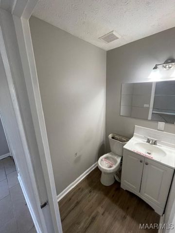 14 Azaleawood Drive, Wetumpka, AL 36093