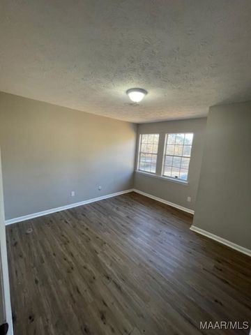 14 Azaleawood Drive, Wetumpka, AL 36093