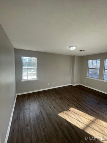 14 Azaleawood Drive, Wetumpka, AL 36093