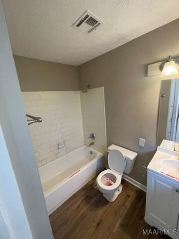 14 Azaleawood Drive, Wetumpka, AL 36093