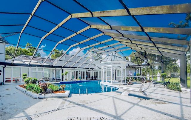 444 Oak Alley Dr, Houma, LA 70360