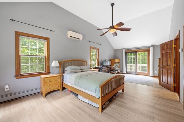 14 Nottingham Cir, Holden, MA 01520