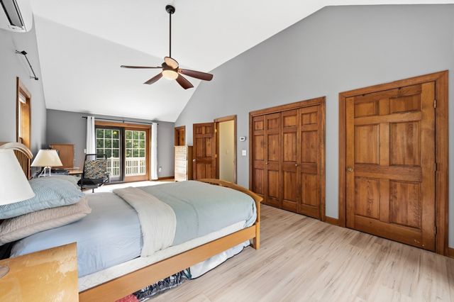 14 Nottingham Cir, Holden, MA 01520