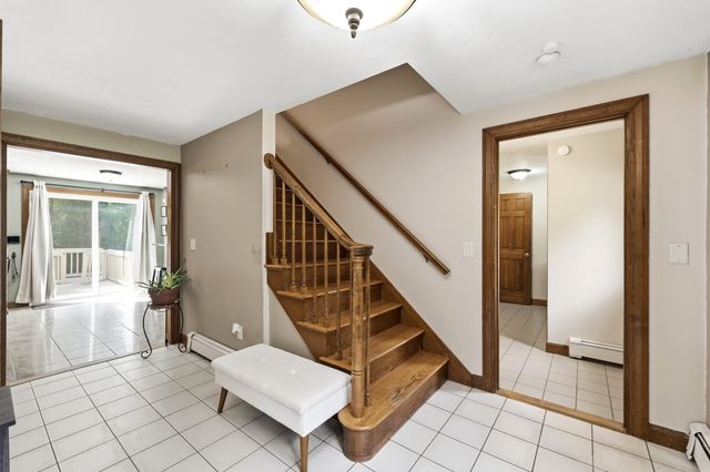 14 Nottingham Cir, Holden, MA 01520