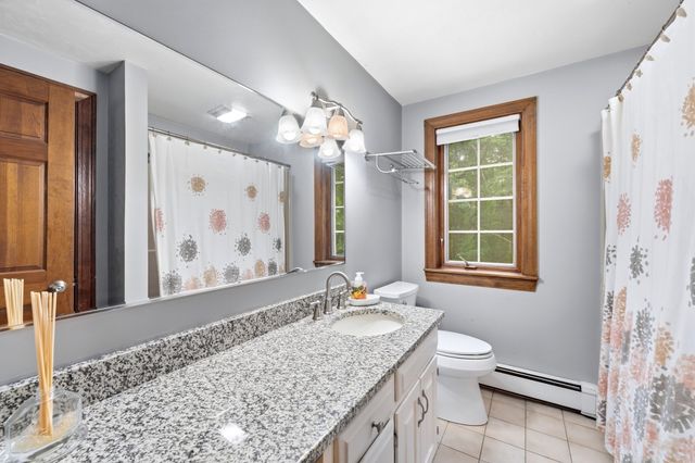 14 Nottingham Cir, Holden, MA 01520