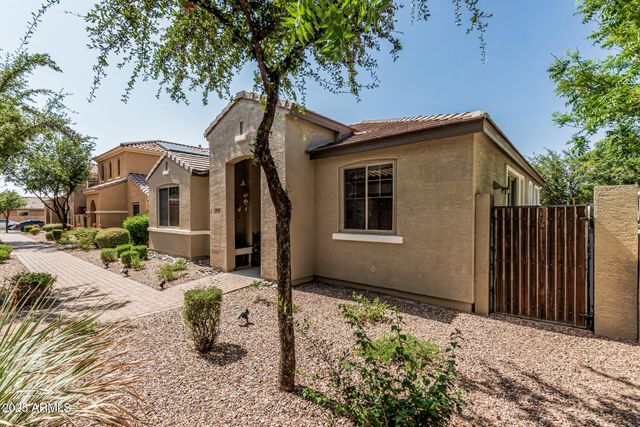 1849 S BALBOA Drive, Gilbert, AZ 85295