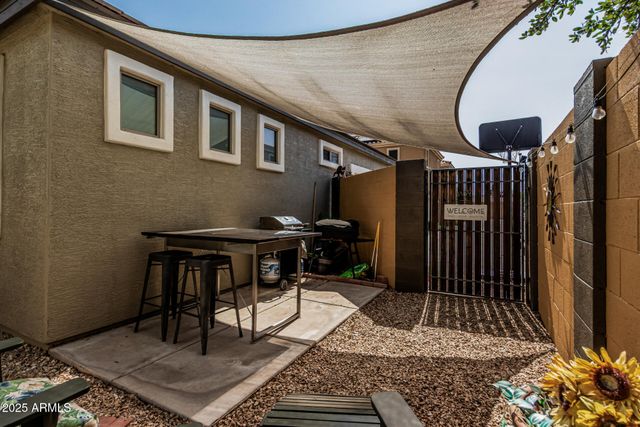 1849 S BALBOA Drive, Gilbert, AZ 85295